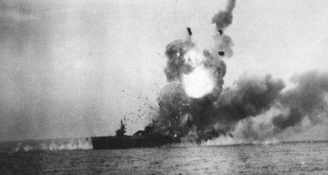 kamikaze plane crashed into USS St. Lo